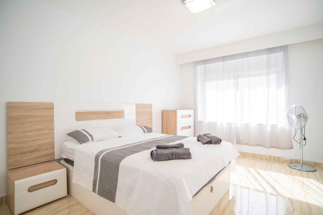 Beautiful Two Bedroom Apartment Next To The Beachfront Torre de la Horadada 외부 사진