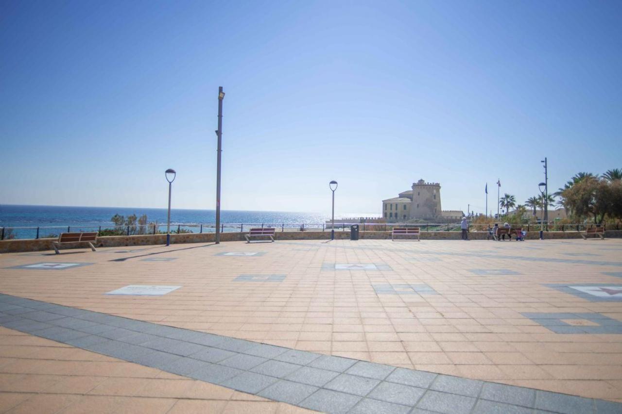 Beautiful Two Bedroom Apartment Next To The Beachfront Torre de la Horadada 외부 사진
